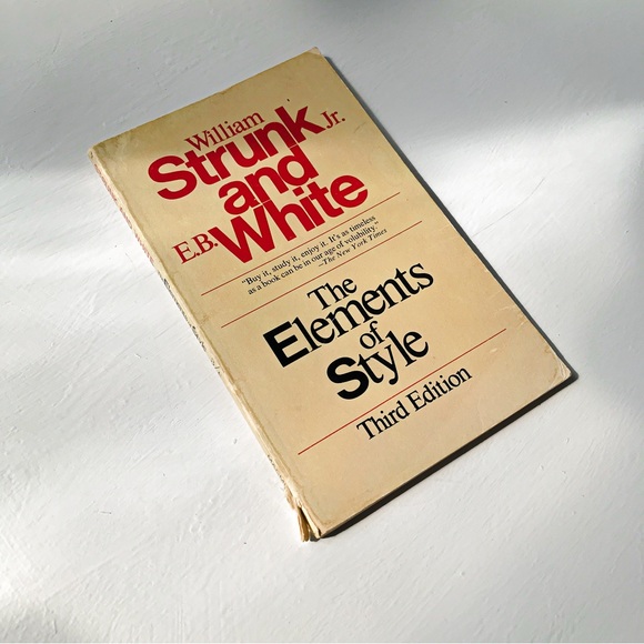 The Elements of Style (Third Edition) by William Strunk Jr. and E.B. White - Picture 4 of 5